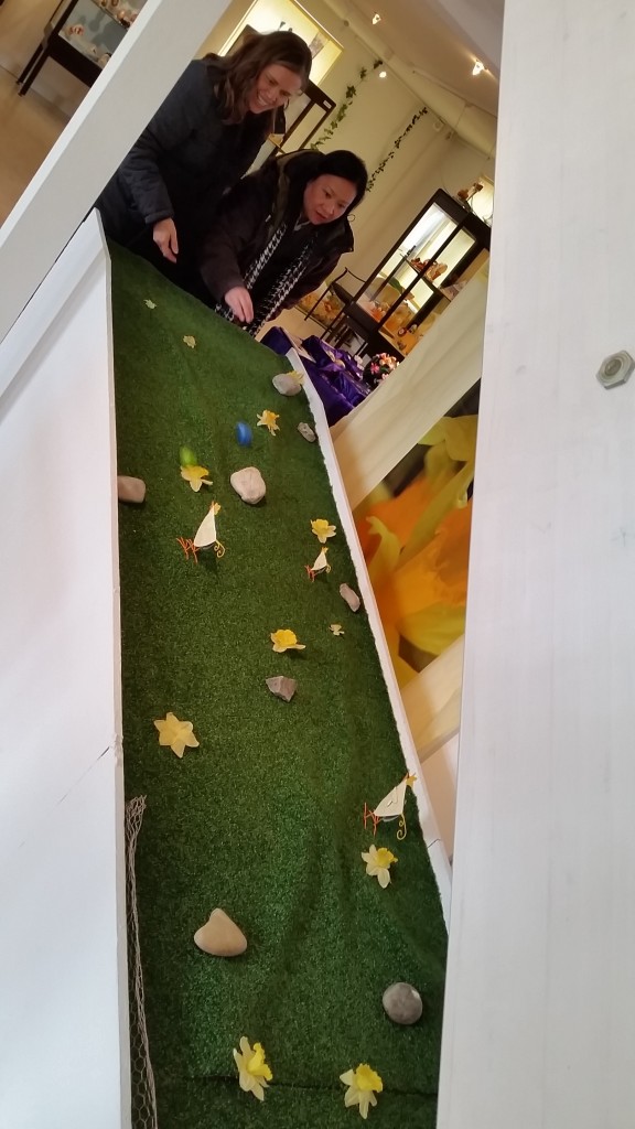 2 Sonnenbuhl Egg roll game