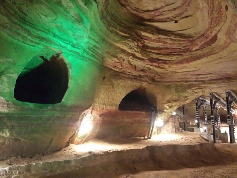 Schlossberg Caves