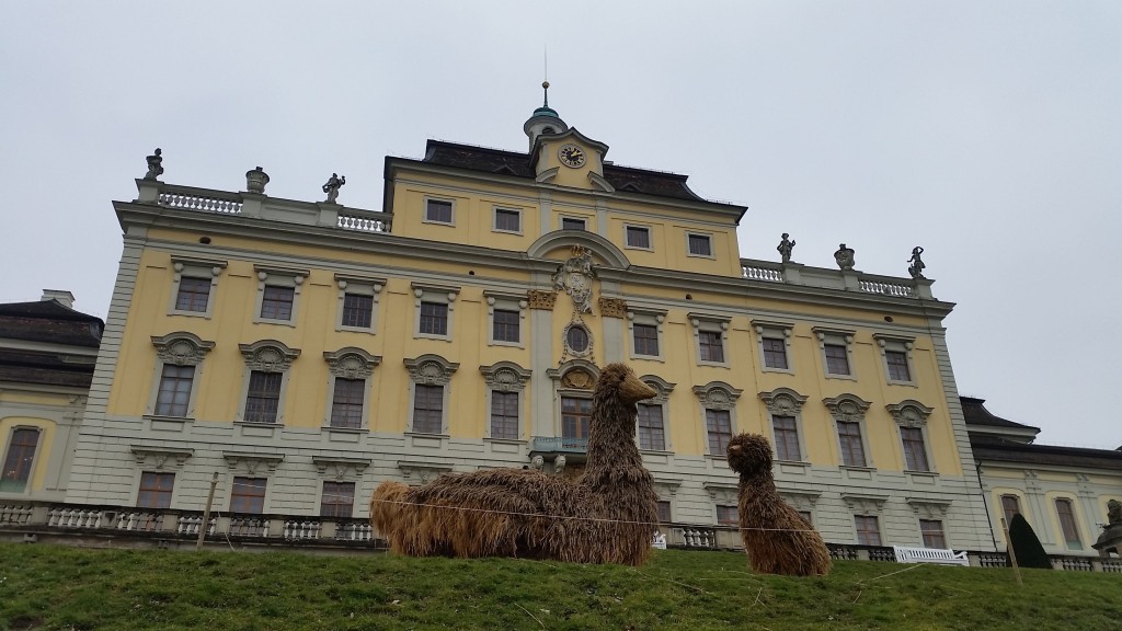 Straw Sculpture Ludwigsburg Schloss -1 SS