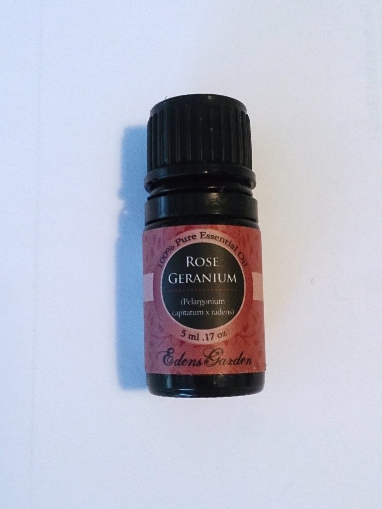 dog rose geranium oil