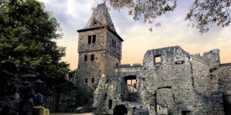 Photo 3 Cheryl Halloween At Frankenstein S Castle Military In Germany