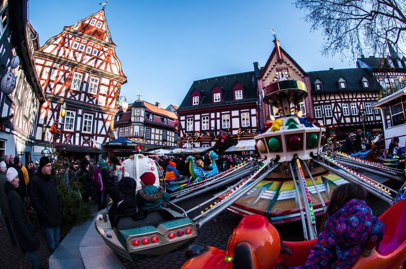 8 kids ride Gemma Along the cobblestone streets of the Idstein Christmas Market