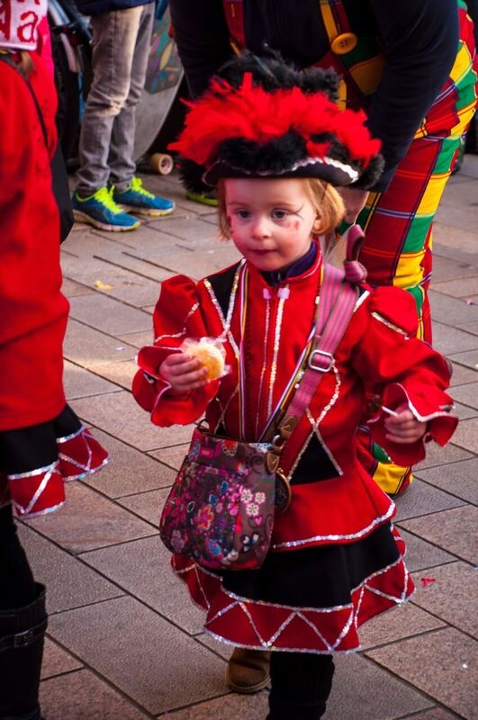 Carnaval des enfants : Carnaval, parade a Folkling