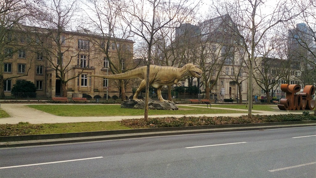 museum exterior Kelly Senckenberg Musuem in Frankfurt 16