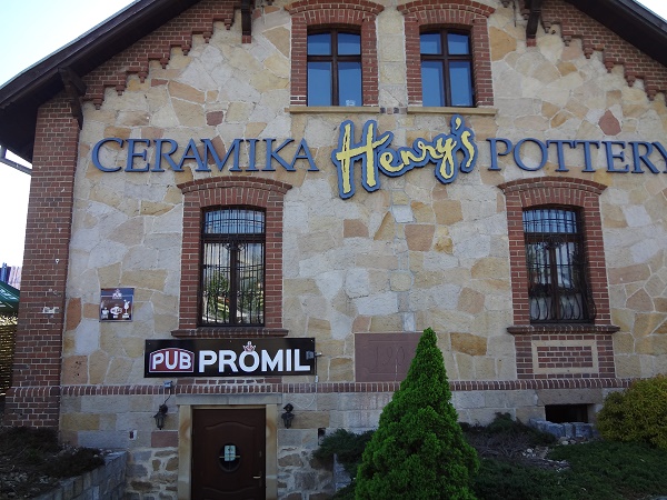 Photo 8 Cheryl Beginner’s Guide to Polish Pottery Shopping in Boleslawiec Poland May 16
