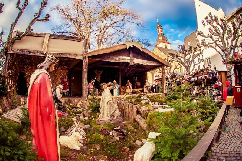 Christmas Market of Nations in Rüdesheim - Travel, Events & Culture ...