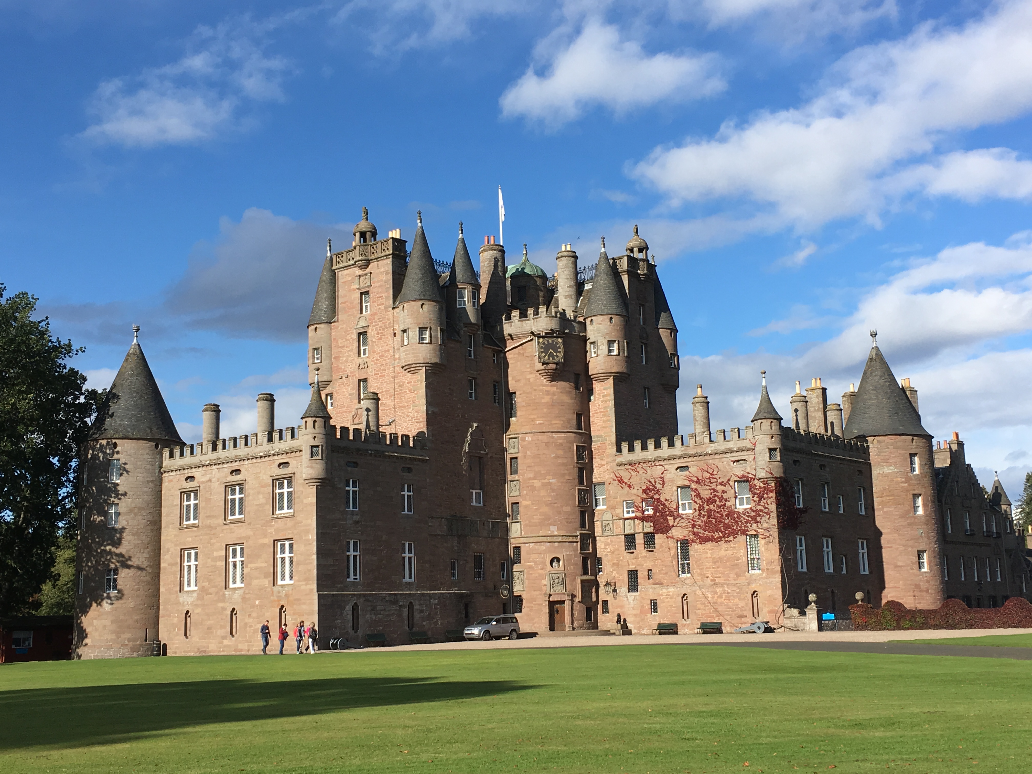 The Greatest Britain Road Trip Part 7 Scotland S Castle Trail